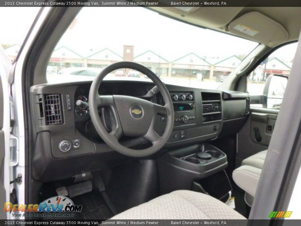 2013 Chevrolet Express Cutaway 3500 Moving Van Summit White / Medium Pewter Photo #12
