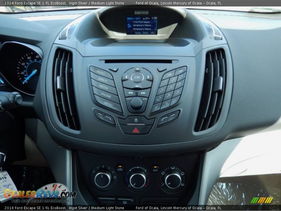 2014 Ford Escape SE 1.6L EcoBoost Ingot Silver / Medium Light Stone Photo #10