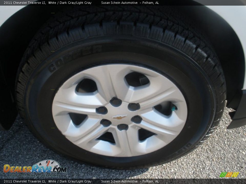 2011 Chevrolet Traverse LS White / Dark Gray/Light Gray Photo #6