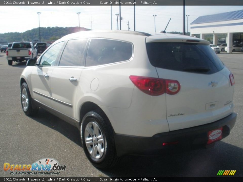 2011 Chevrolet Traverse LS White / Dark Gray/Light Gray Photo #8