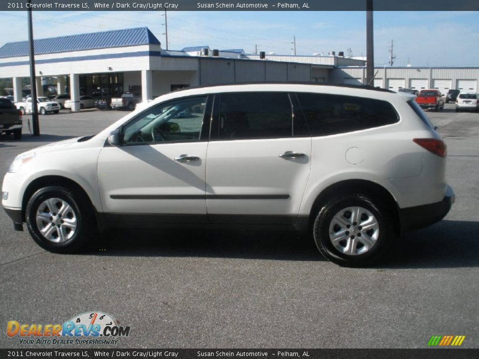 2011 Chevrolet Traverse LS White / Dark Gray/Light Gray Photo #9