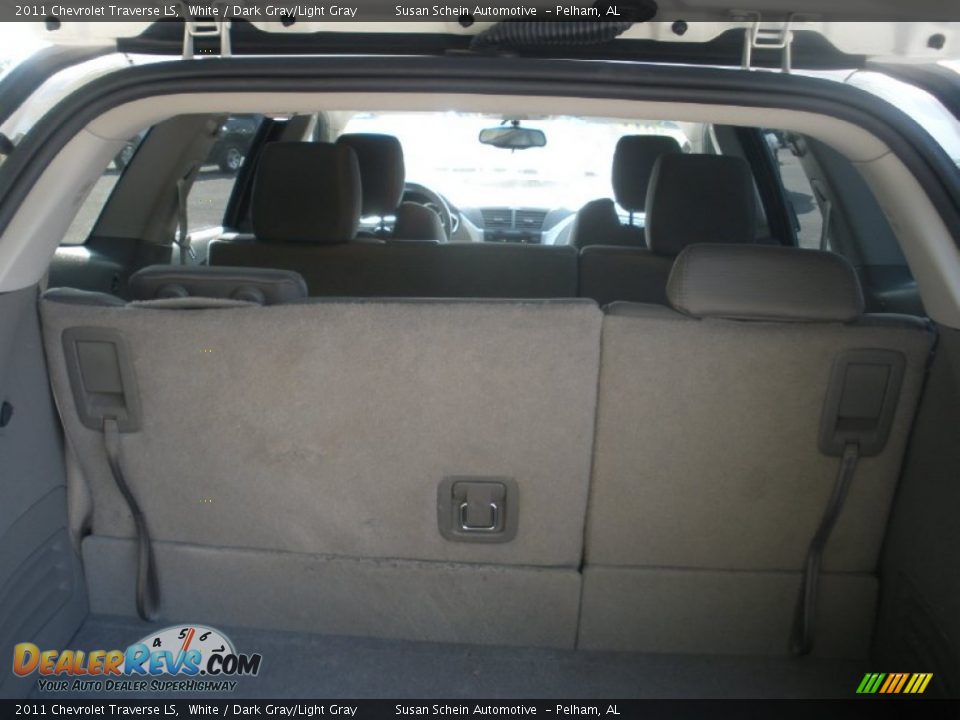 2011 Chevrolet Traverse LS White / Dark Gray/Light Gray Photo #16