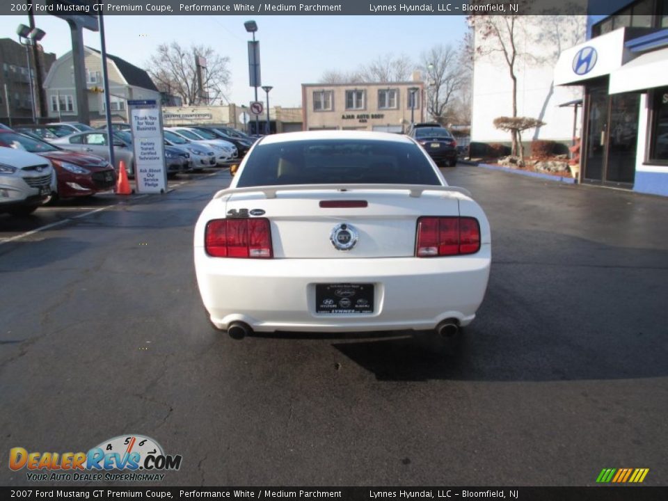 2007 Ford Mustang GT Premium Coupe Performance White / Medium Parchment Photo #5