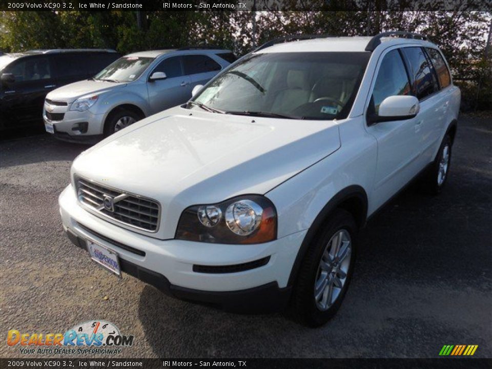 2009 Volvo XC90 3.2 Ice White / Sandstone Photo #1
