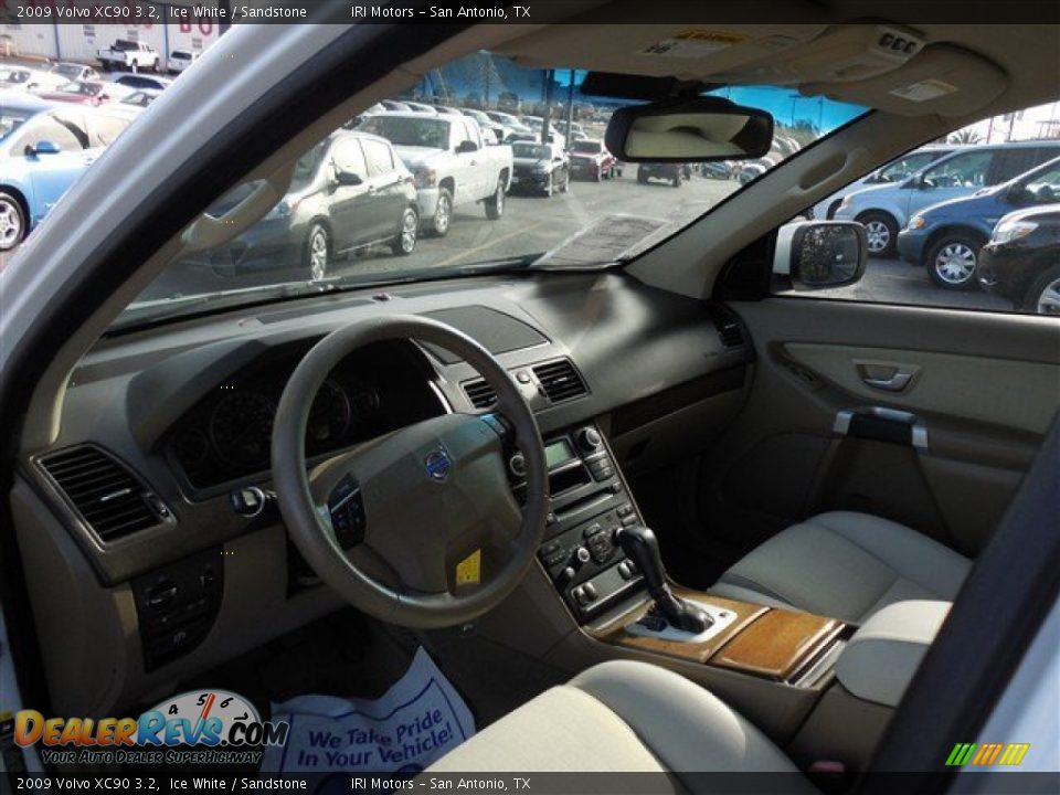 2009 Volvo XC90 3.2 Ice White / Sandstone Photo #13