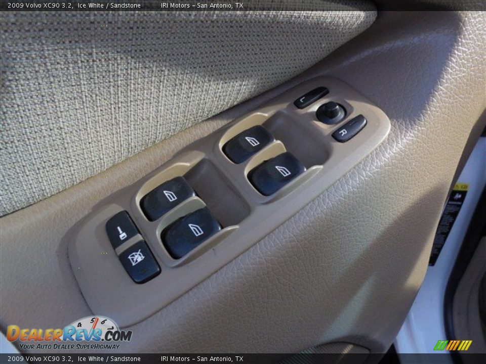 2009 Volvo XC90 3.2 Ice White / Sandstone Photo #19