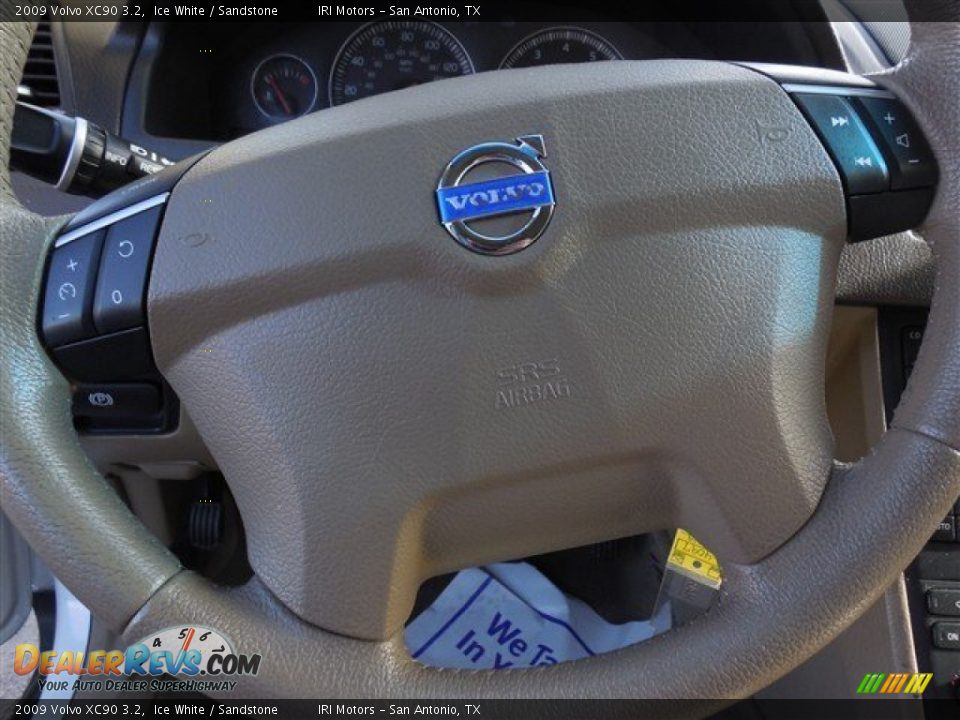 2009 Volvo XC90 3.2 Ice White / Sandstone Photo #24