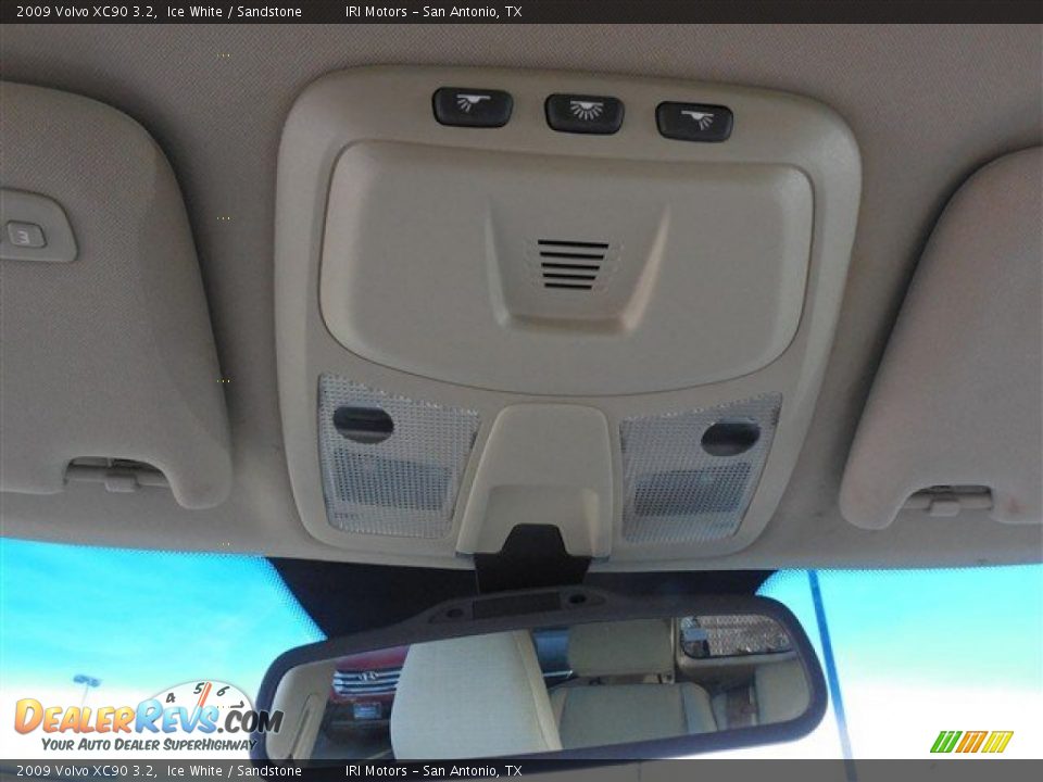 2009 Volvo XC90 3.2 Ice White / Sandstone Photo #25