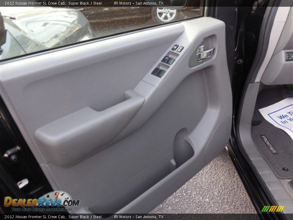 2012 Nissan Frontier SL Crew Cab Super Black / Steel Photo #10