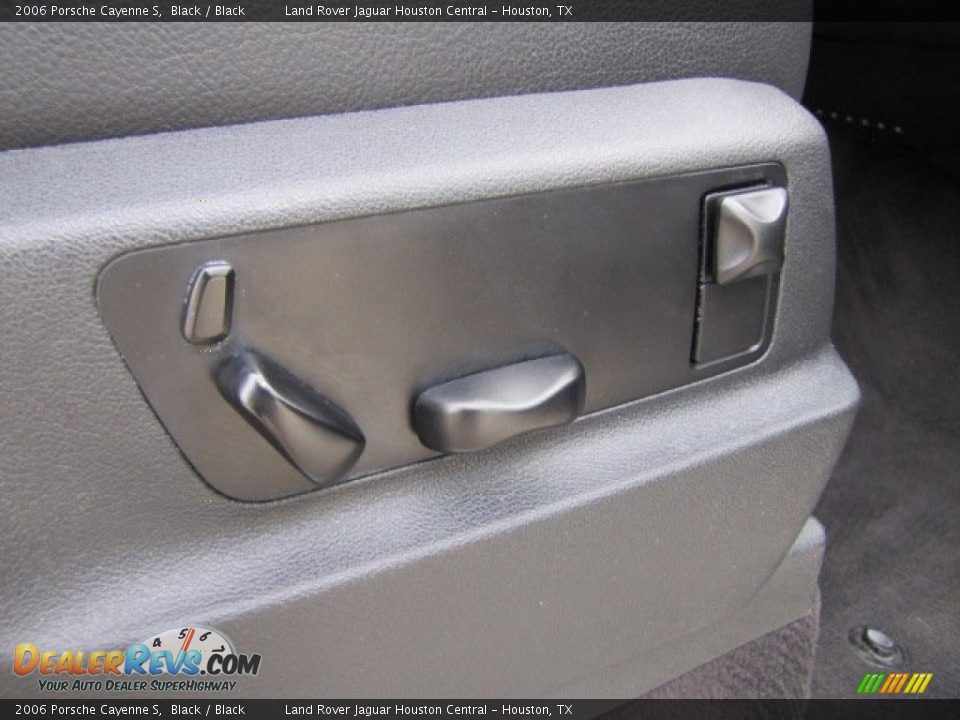 2006 Porsche Cayenne S Black / Black Photo #25