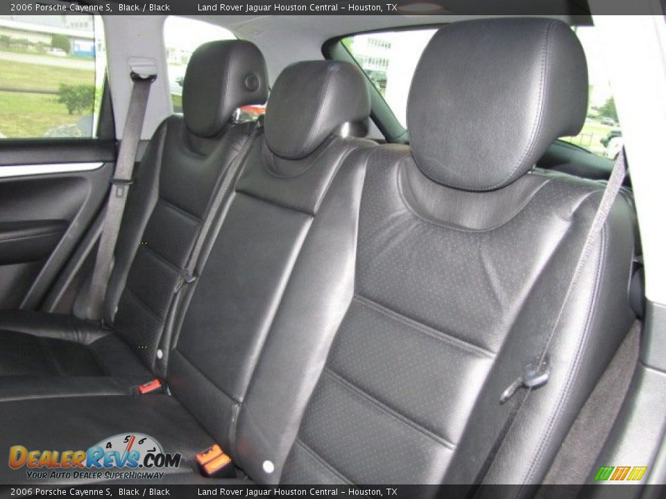 2006 Porsche Cayenne S Black / Black Photo #30