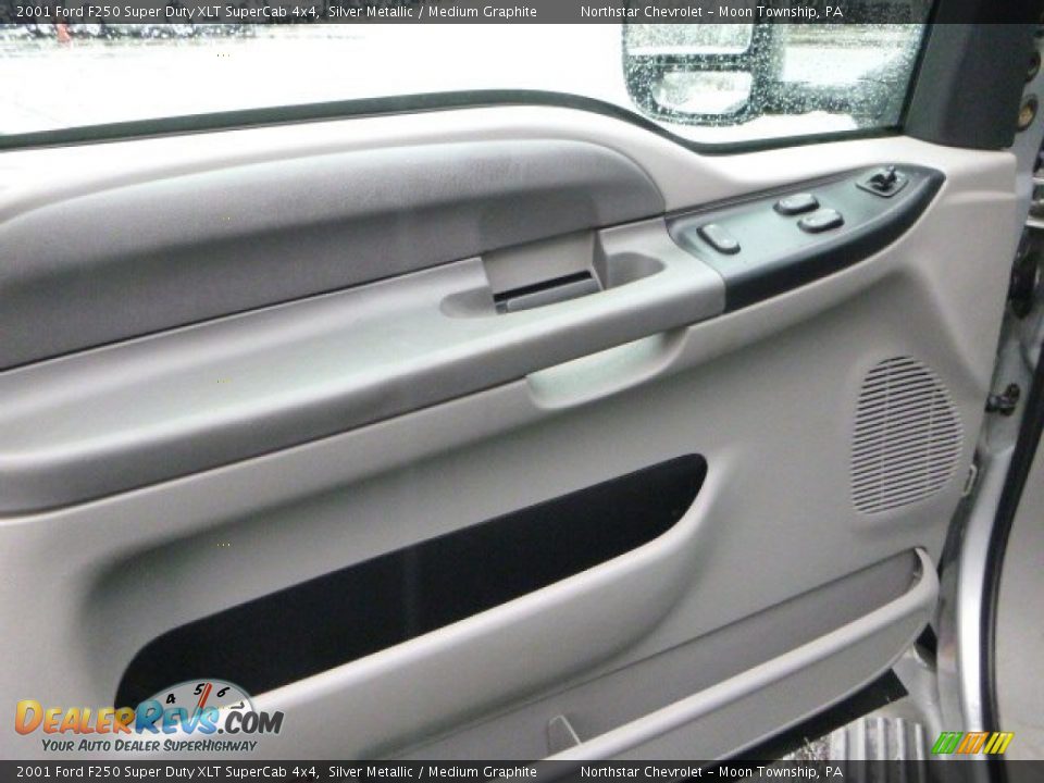 2001 Ford F250 Super Duty XLT SuperCab 4x4 Silver Metallic / Medium Graphite Photo #10