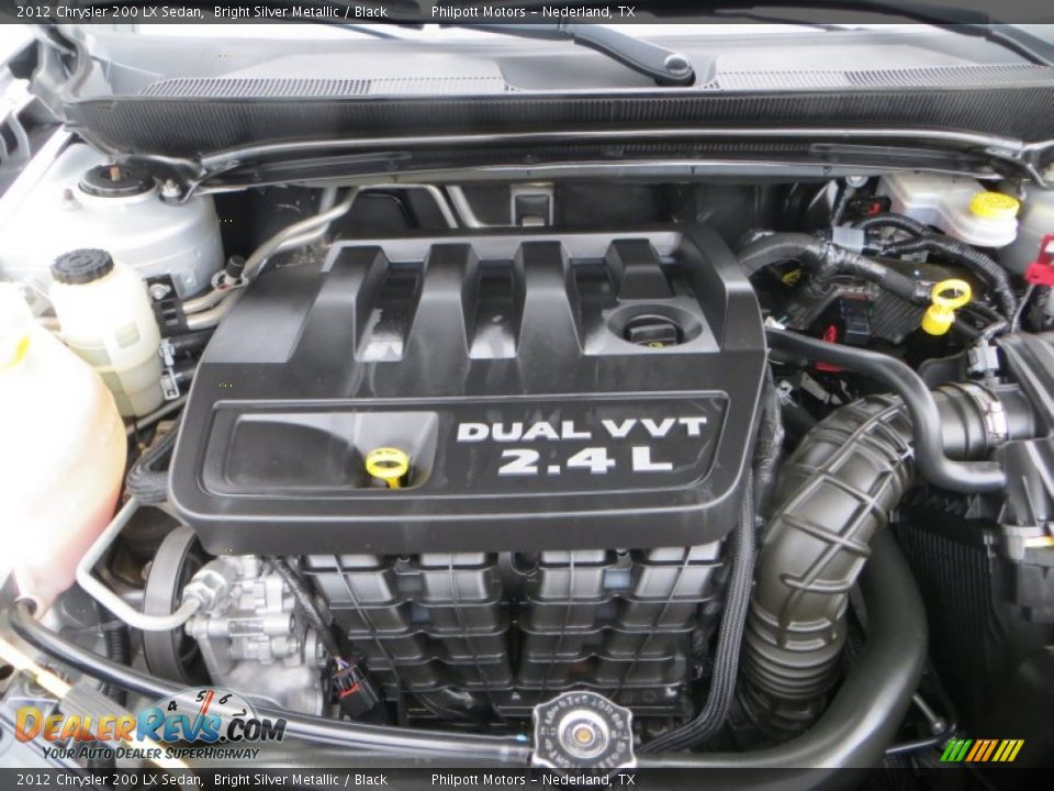 2012 Chrysler 200 LX Sedan Bright Silver Metallic / Black Photo #26