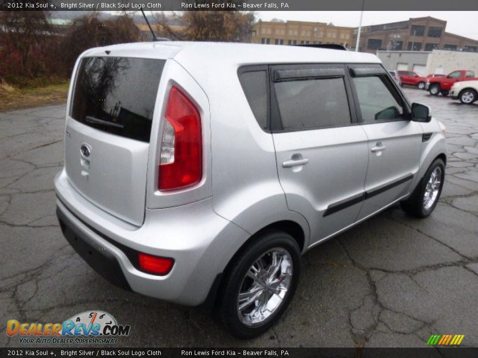 2012 Kia Soul + Bright Silver / Black Soul Logo Cloth Photo #8