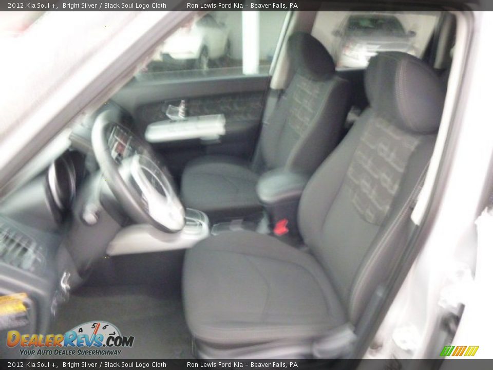 2012 Kia Soul + Bright Silver / Black Soul Logo Cloth Photo #10