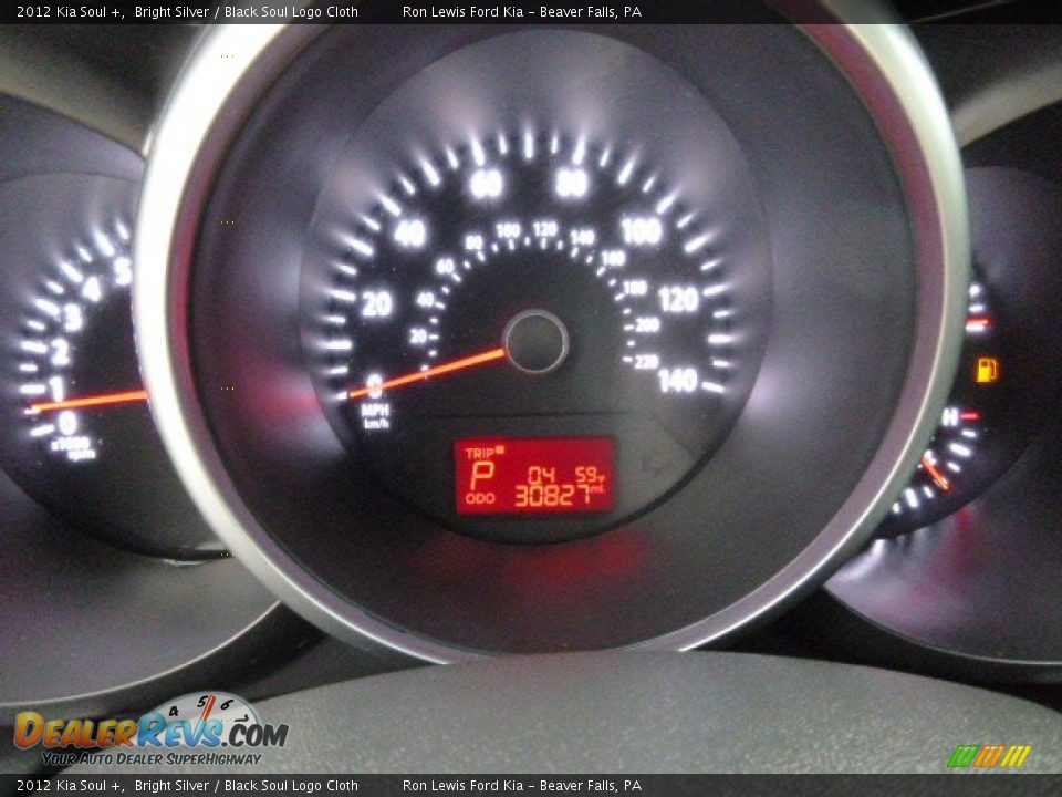 2012 Kia Soul + Bright Silver / Black Soul Logo Cloth Photo #19