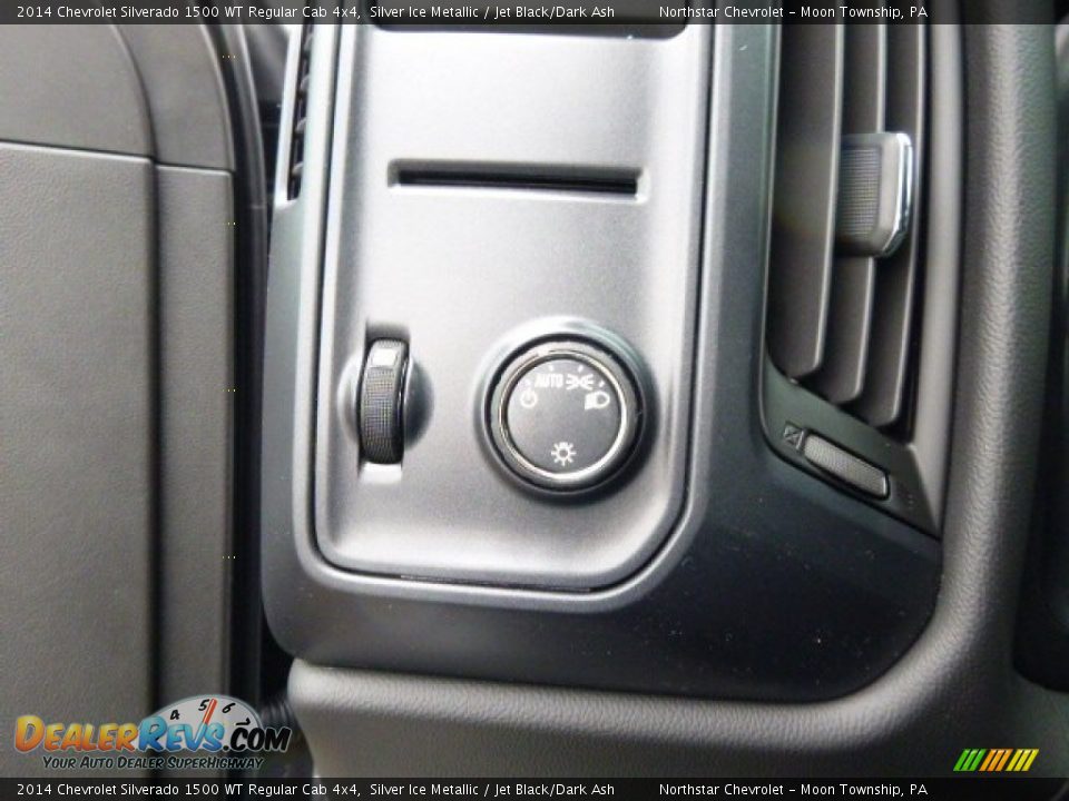 2014 Chevrolet Silverado 1500 WT Regular Cab 4x4 Silver Ice Metallic / Jet Black/Dark Ash Photo #18