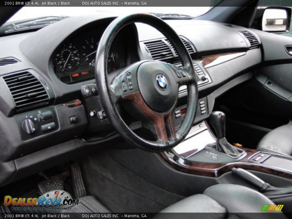 Dashboard of 2001 BMW X5 4.4i Photo #35