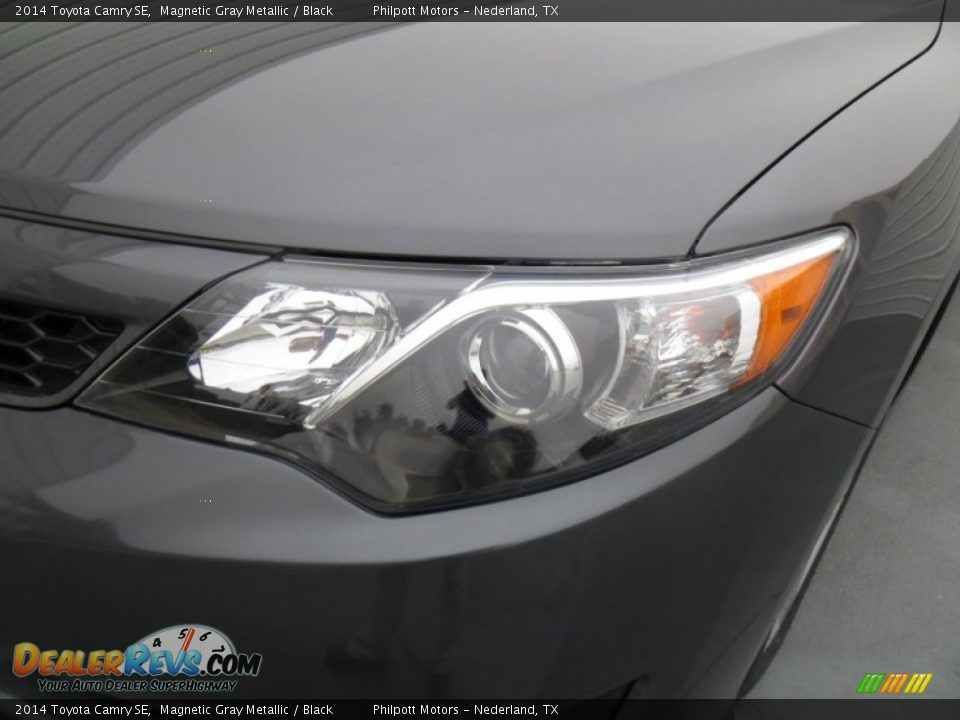 2014 Toyota Camry SE Magnetic Gray Metallic / Black Photo #9