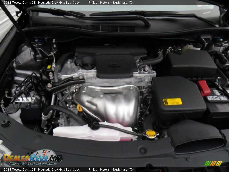 2014 Toyota Camry SE Magnetic Gray Metallic / Black Photo #16
