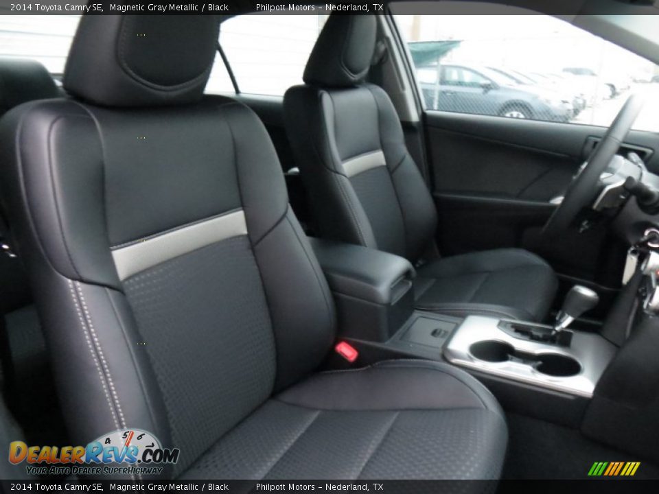 2014 Toyota Camry SE Magnetic Gray Metallic / Black Photo #19