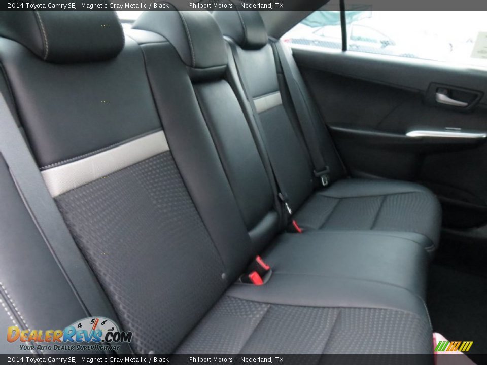 2014 Toyota Camry SE Magnetic Gray Metallic / Black Photo #21