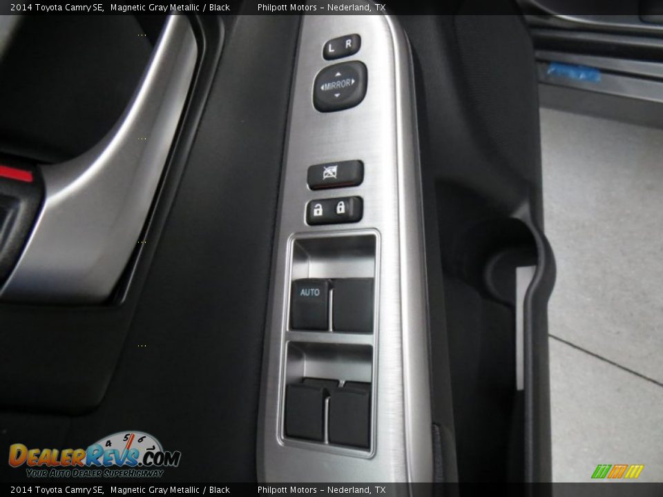 2014 Toyota Camry SE Magnetic Gray Metallic / Black Photo #24