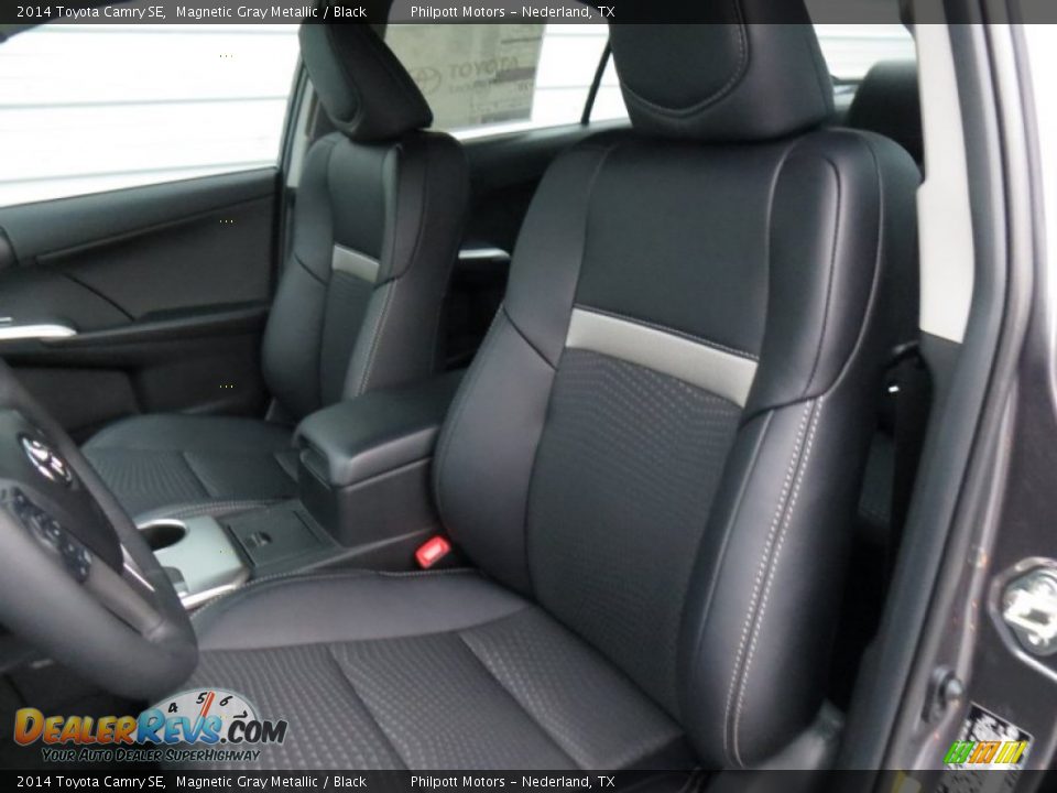 2014 Toyota Camry SE Magnetic Gray Metallic / Black Photo #26