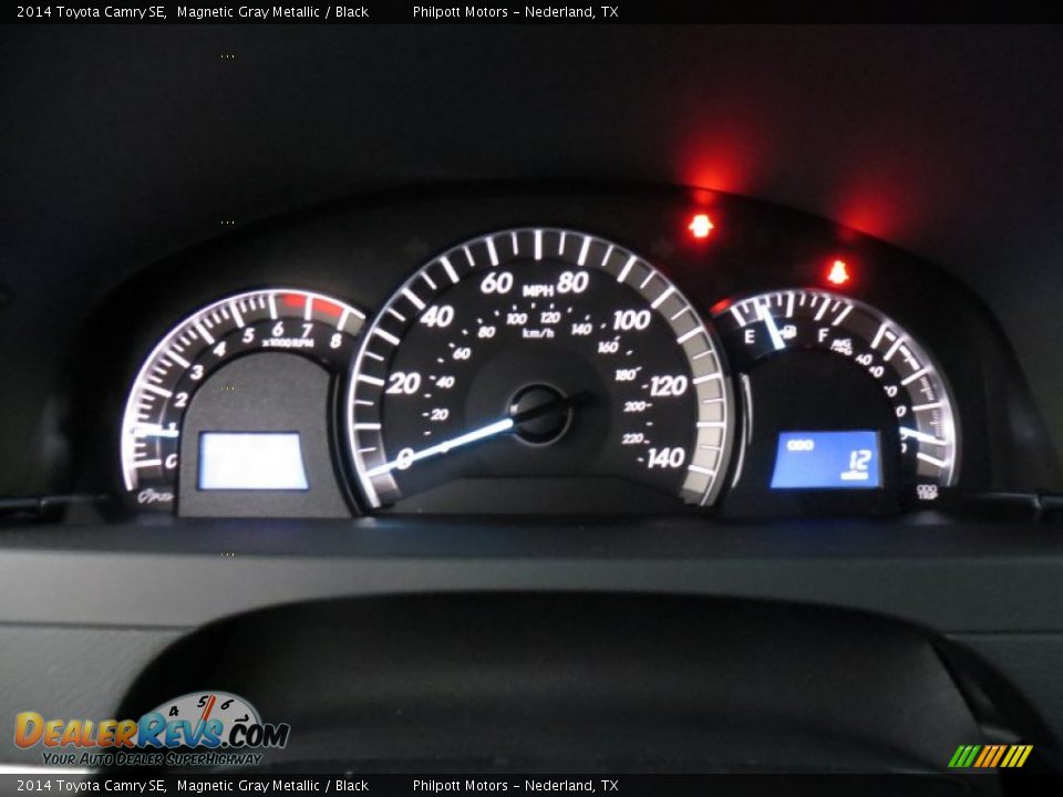 2014 Toyota Camry SE Magnetic Gray Metallic / Black Photo #32