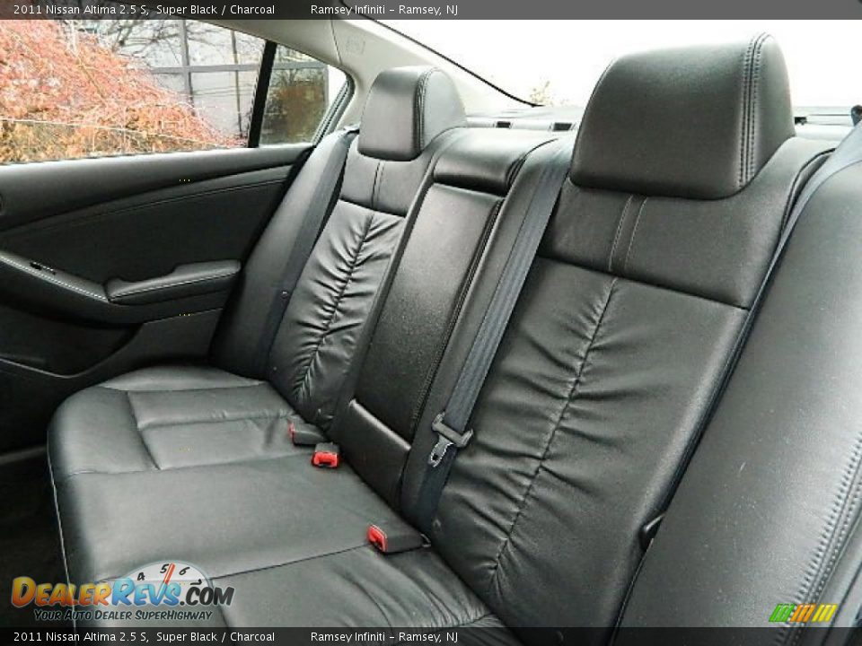 2011 Nissan Altima 2.5 S Super Black / Charcoal Photo #9