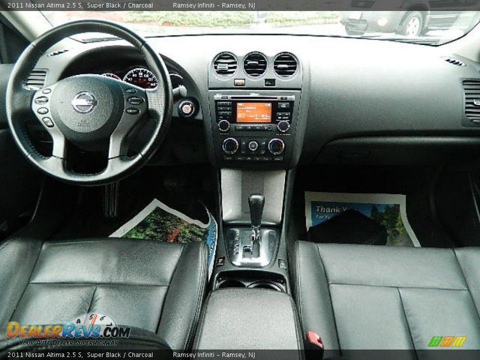 2011 Nissan Altima 2.5 S Super Black / Charcoal Photo #12