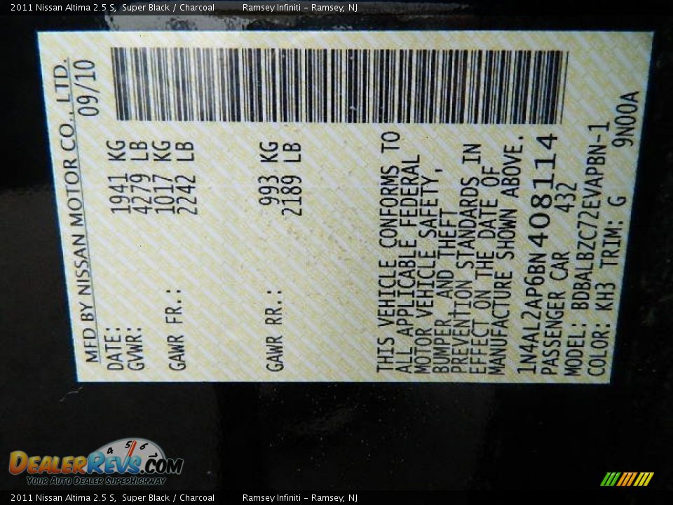 2011 Nissan Altima 2.5 S Super Black / Charcoal Photo #21