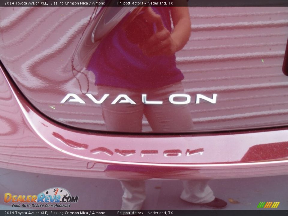2014 Toyota Avalon XLE Sizzling Crimson Mica / Almond Photo #14