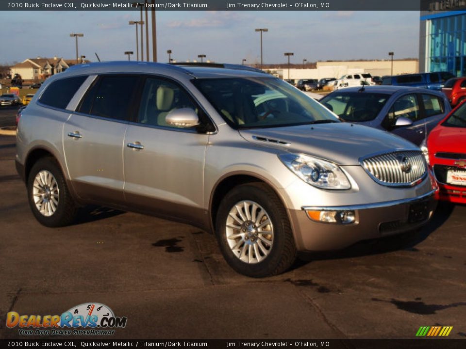2010 Buick Enclave CXL Quicksilver Metallic / Titanium/Dark Titanium Photo #2