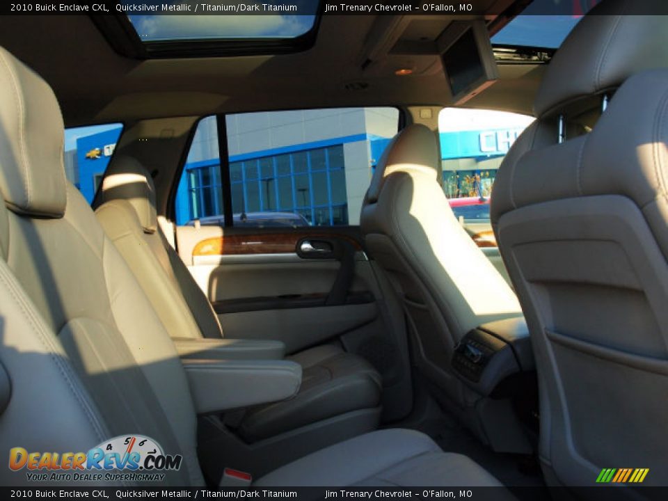2010 Buick Enclave CXL Quicksilver Metallic / Titanium/Dark Titanium Photo #9
