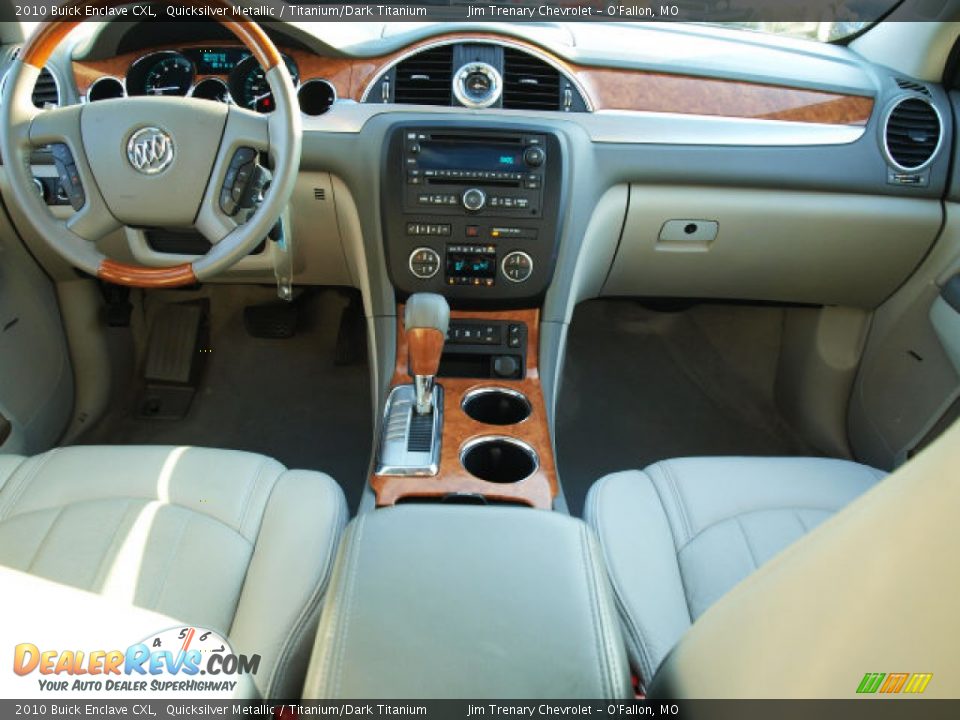 2010 Buick Enclave CXL Quicksilver Metallic / Titanium/Dark Titanium Photo #10