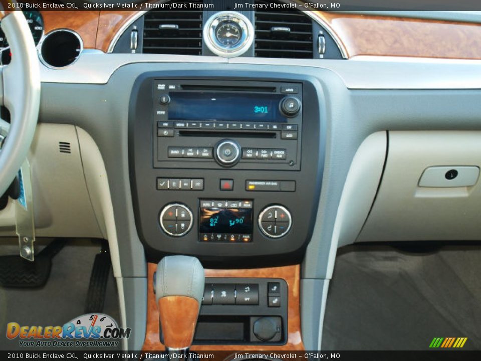 2010 Buick Enclave CXL Quicksilver Metallic / Titanium/Dark Titanium Photo #12