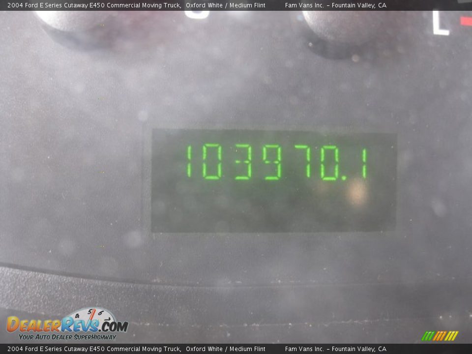 2004 Ford E Series Cutaway E450 Commercial Moving Truck Oxford White / Medium Flint Photo #11