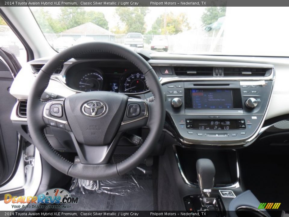 Dashboard of 2014 Toyota Avalon Hybrid XLE Premium Photo #28
