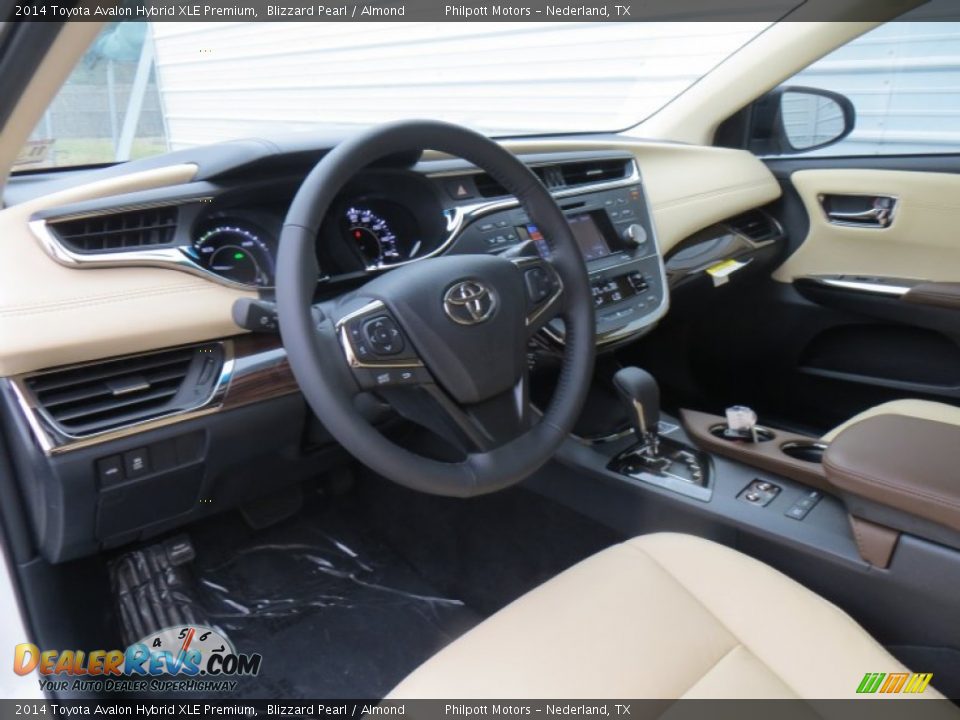 Almond Interior - 2014 Toyota Avalon Hybrid XLE Premium Photo #26