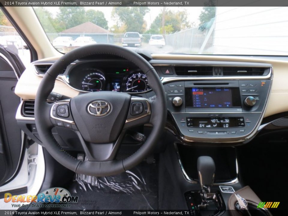 2014 Toyota Avalon Hybrid XLE Premium Blizzard Pearl / Almond Photo #30