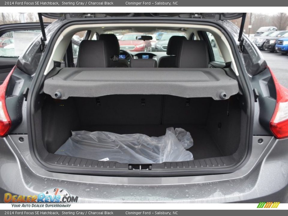 2014 Ford Focus SE Hatchback Sterling Gray / Charcoal Black Photo #8