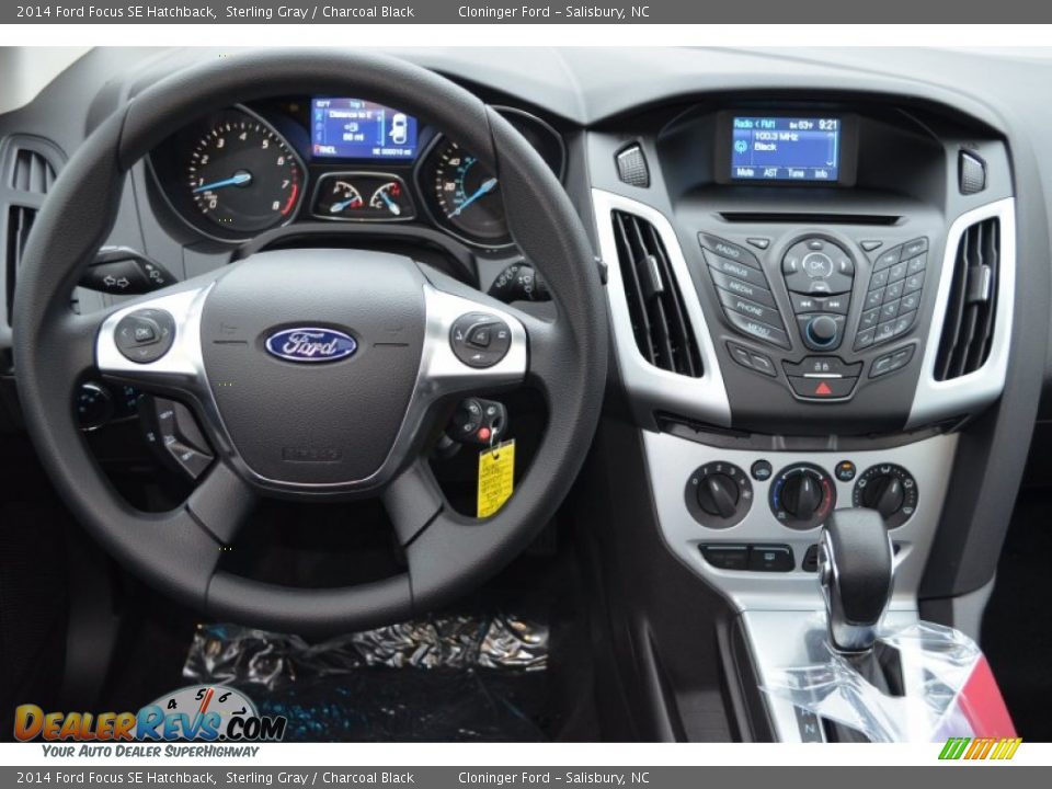 2014 Ford Focus SE Hatchback Sterling Gray / Charcoal Black Photo #13