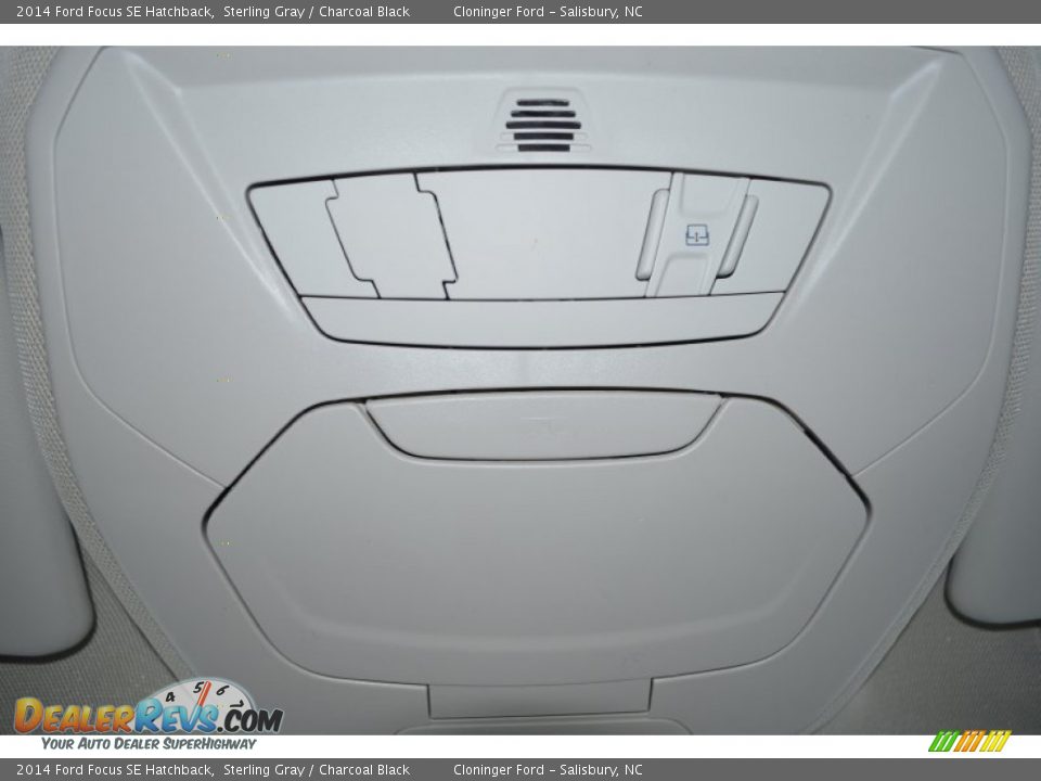 2014 Ford Focus SE Hatchback Sterling Gray / Charcoal Black Photo #19