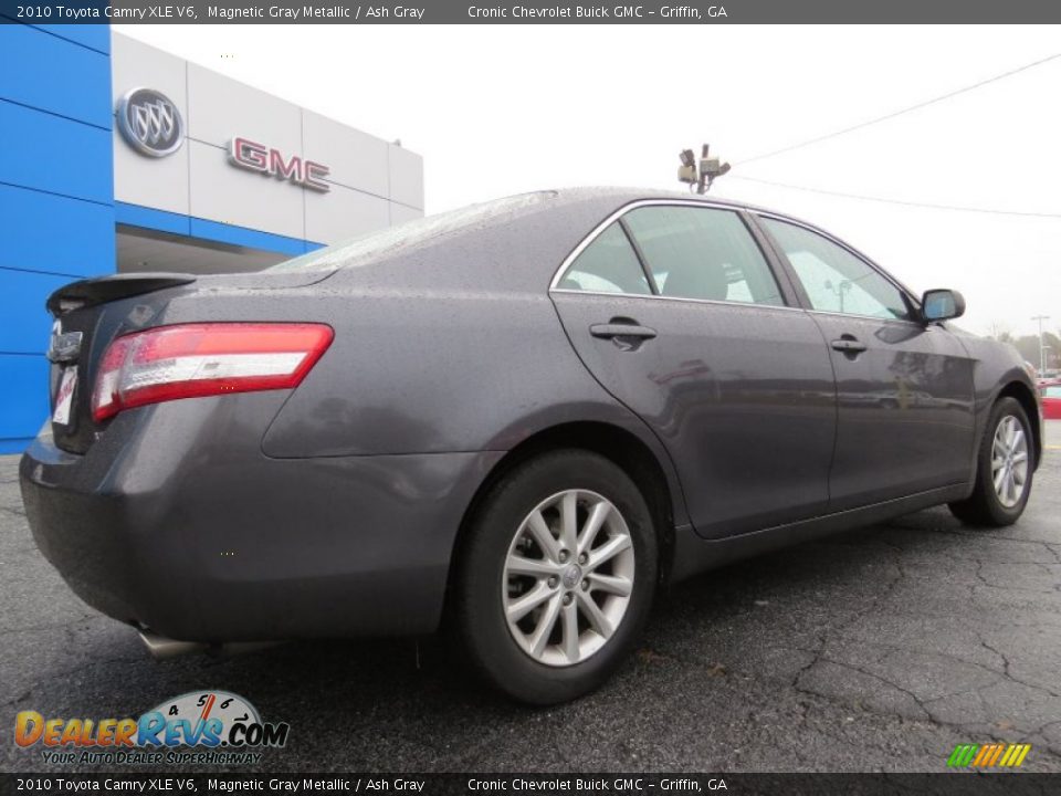 2010 Toyota Camry XLE V6 Magnetic Gray Metallic / Ash Gray Photo #7