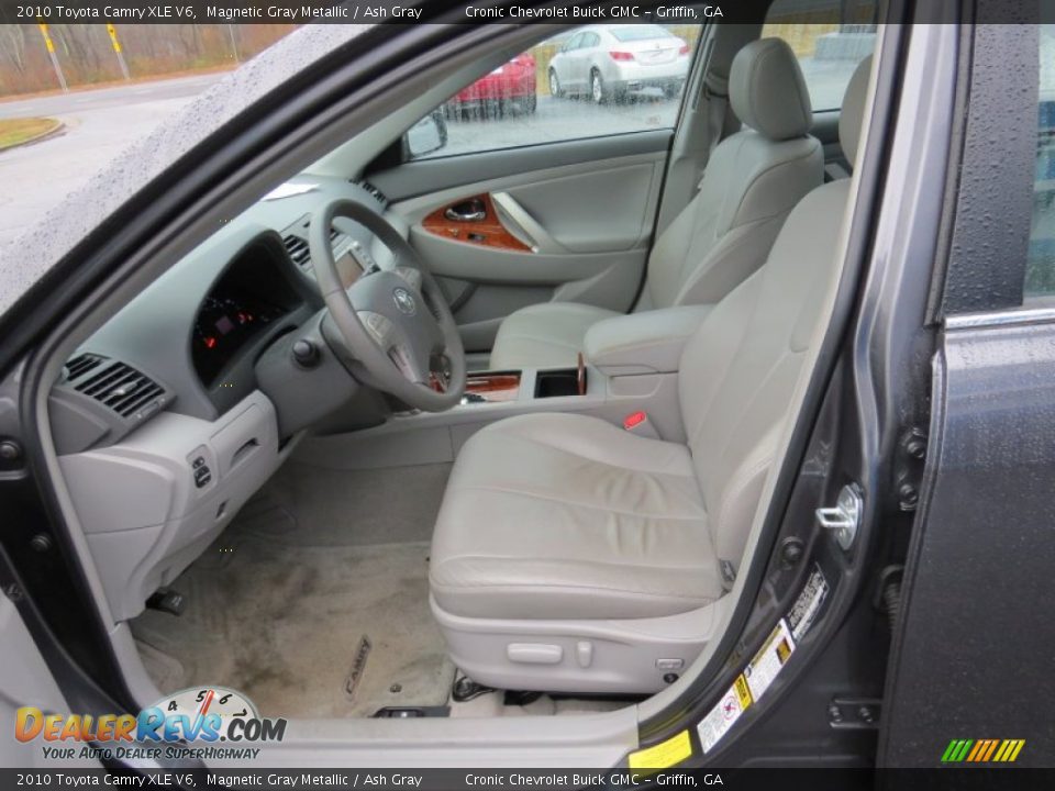 2010 Toyota Camry XLE V6 Magnetic Gray Metallic / Ash Gray Photo #10