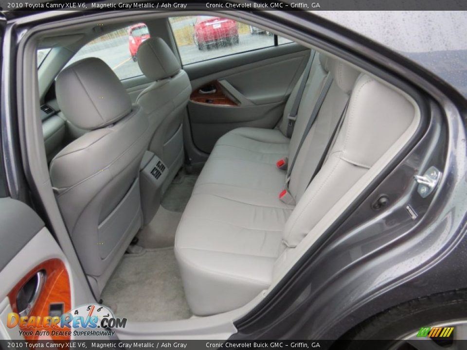2010 Toyota Camry XLE V6 Magnetic Gray Metallic / Ash Gray Photo #13