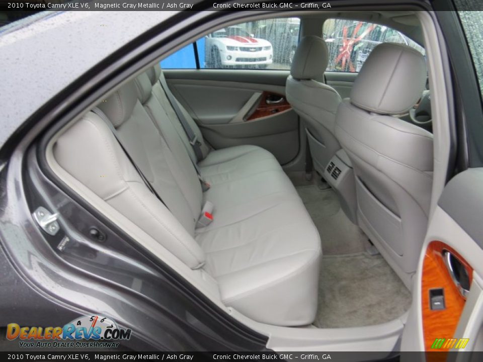 2010 Toyota Camry XLE V6 Magnetic Gray Metallic / Ash Gray Photo #14