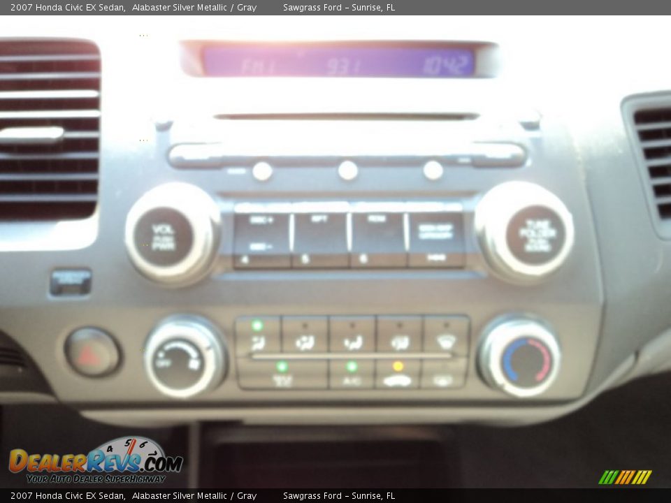 2007 Honda Civic EX Sedan Alabaster Silver Metallic / Gray Photo #29