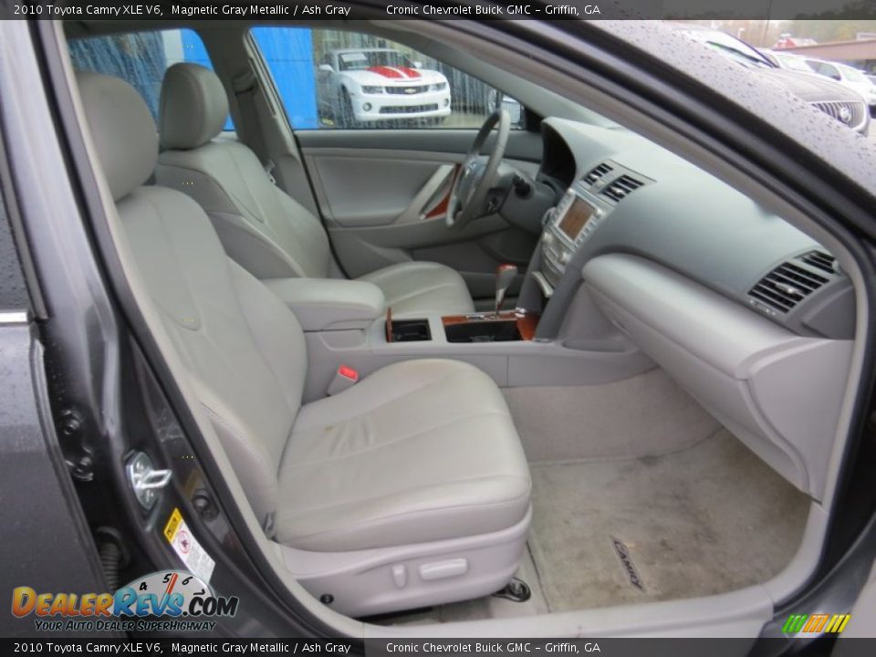 2010 Toyota Camry XLE V6 Magnetic Gray Metallic / Ash Gray Photo #15